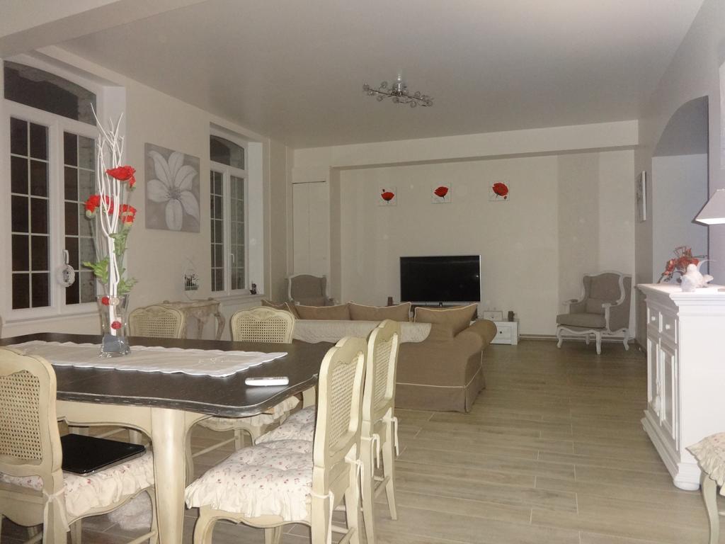 Un Parfum De Campagne Bed & Breakfast Meaulte ภายนอก รูปภาพ